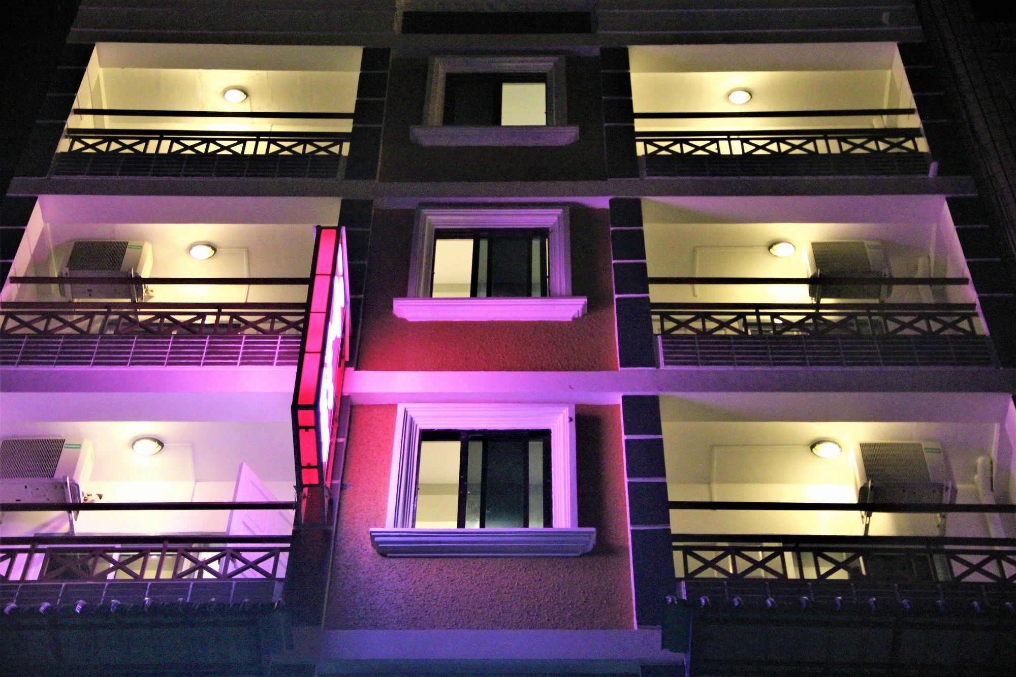 The Vibe Inn Rangun Zewnętrze zdjęcie